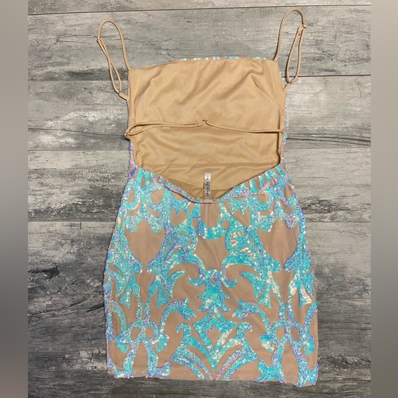 Lucy in the Sky Nude Iridescent Sequin Mini Party Homecoming Dress - Picture 2 of 3